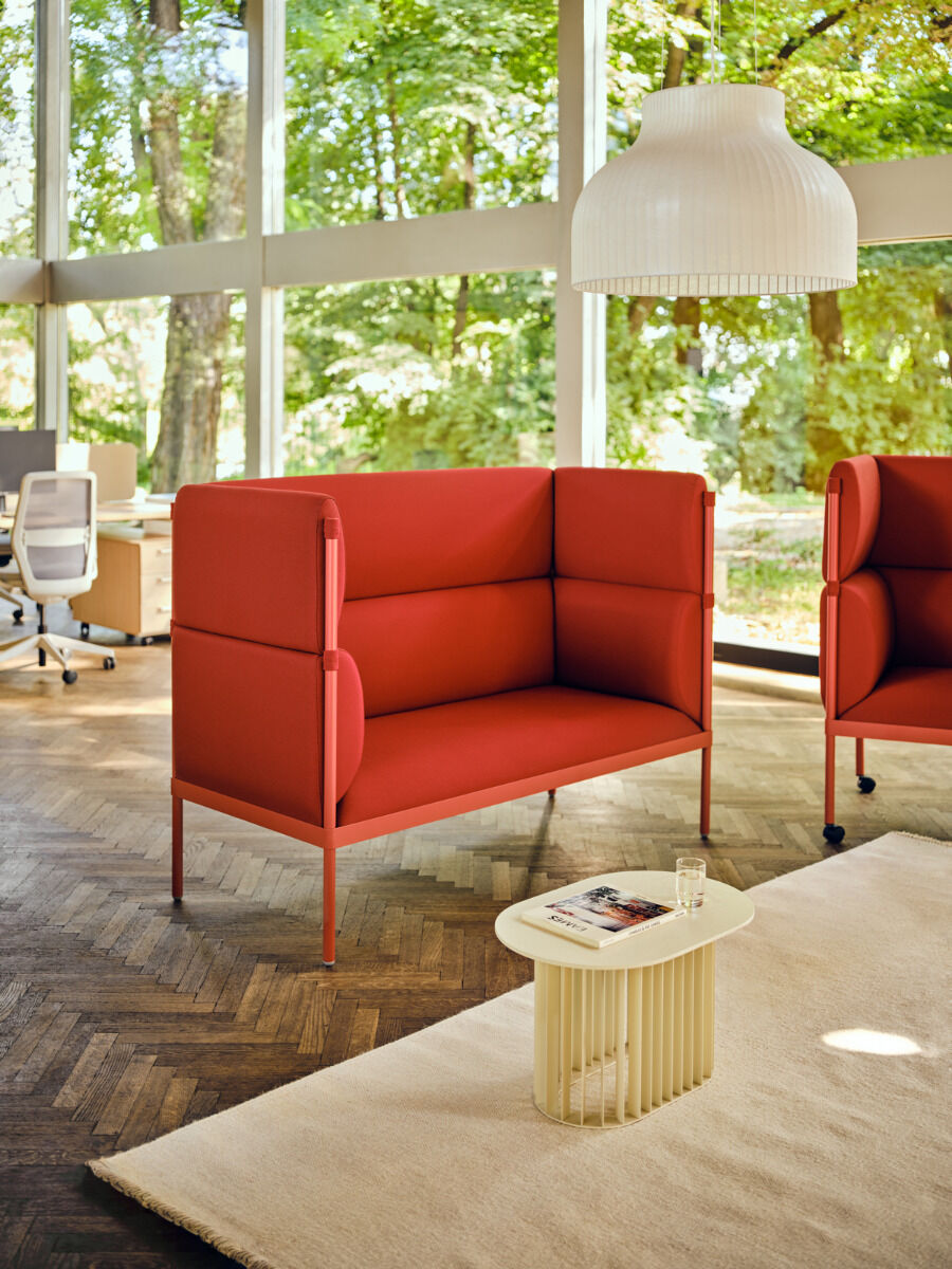 Sofa aukštu atlošu (Įvairių audinių ir spalvų)