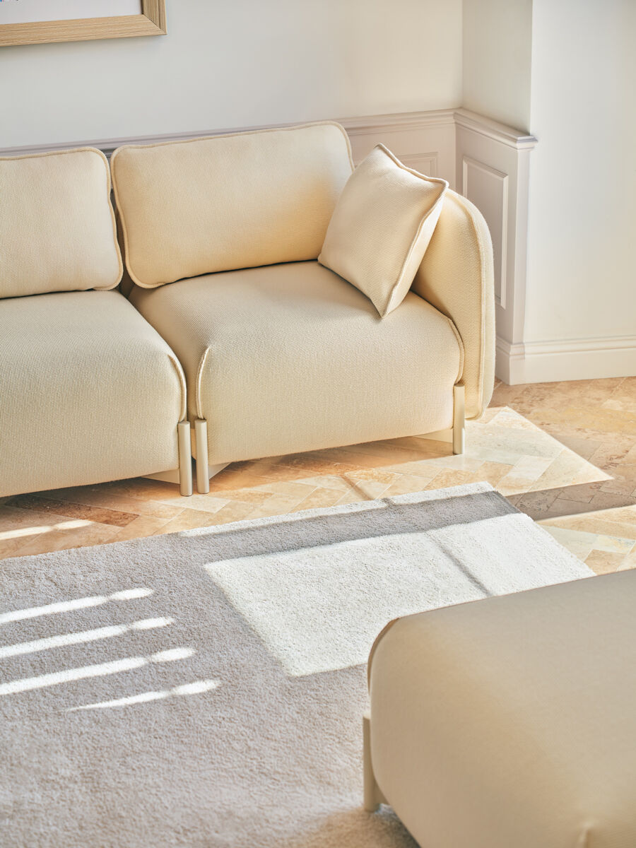 Sofa (Įvairių audinių ir spalvų)