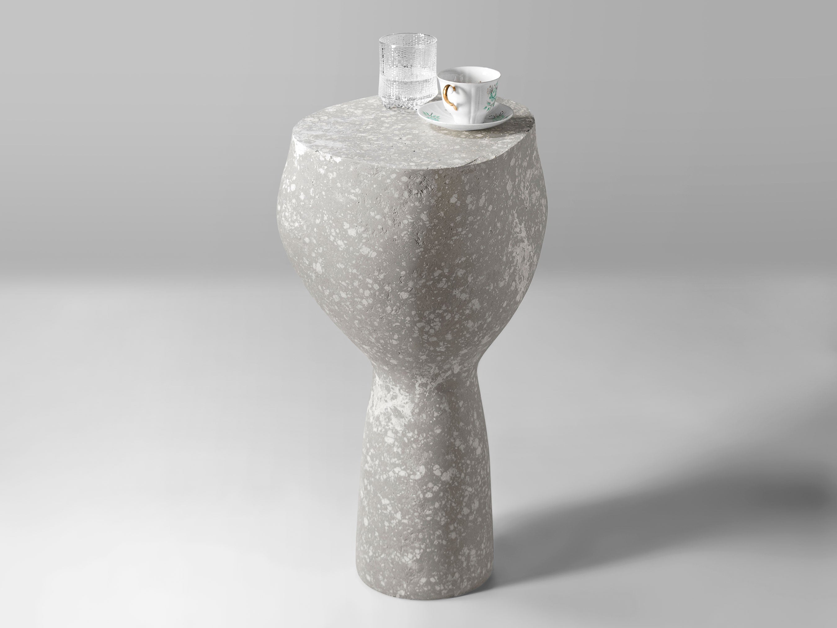 Rankų darbo šoninis staliukas „STONE“