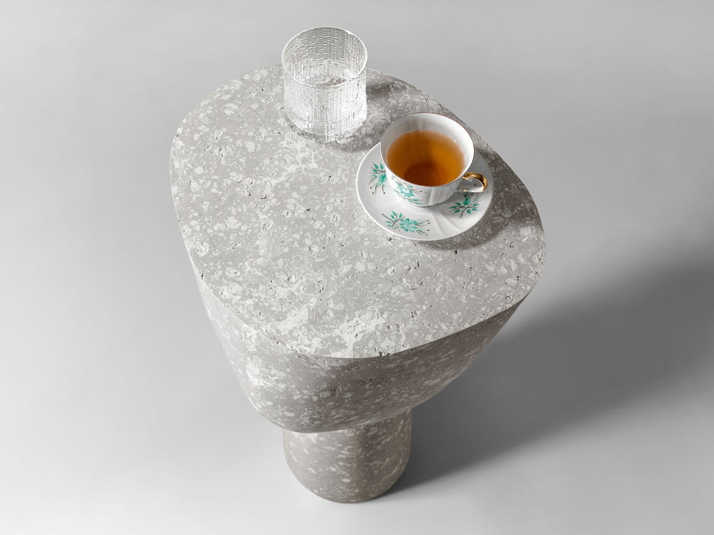 Rankų darbo šoninis staliukas „STONE“