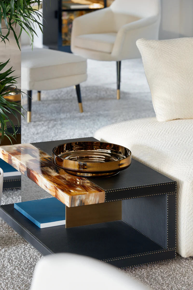 Platus aukso spalvos dubuo