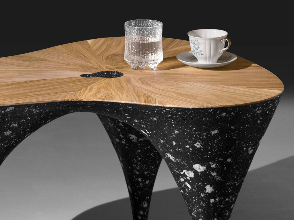 Rankų darbo kavos staliukas „WAVE“