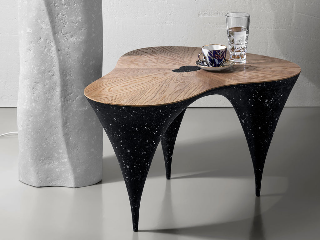 Rankų darbo kavos staliukas „WAVE“