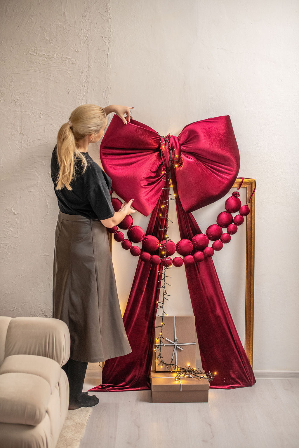 Prabangus raudonas kaspinas MAXI