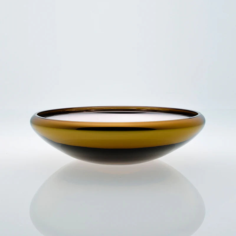 Plokščias gintaro spalvos dubuo