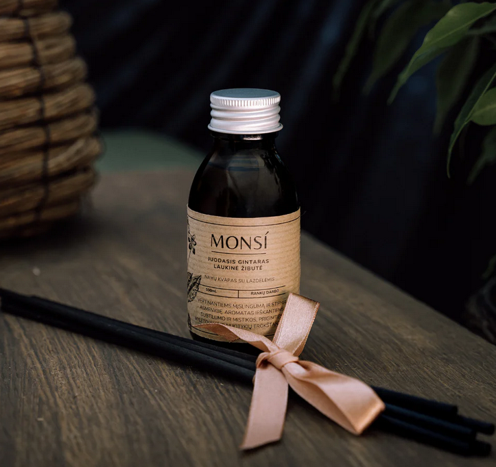 Namų kvapas su lazdelėmis "Juodasis gintaras ir laukinė žibutė"