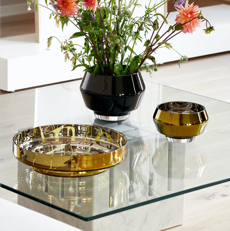 Platus margas aukso spalvos dubuo