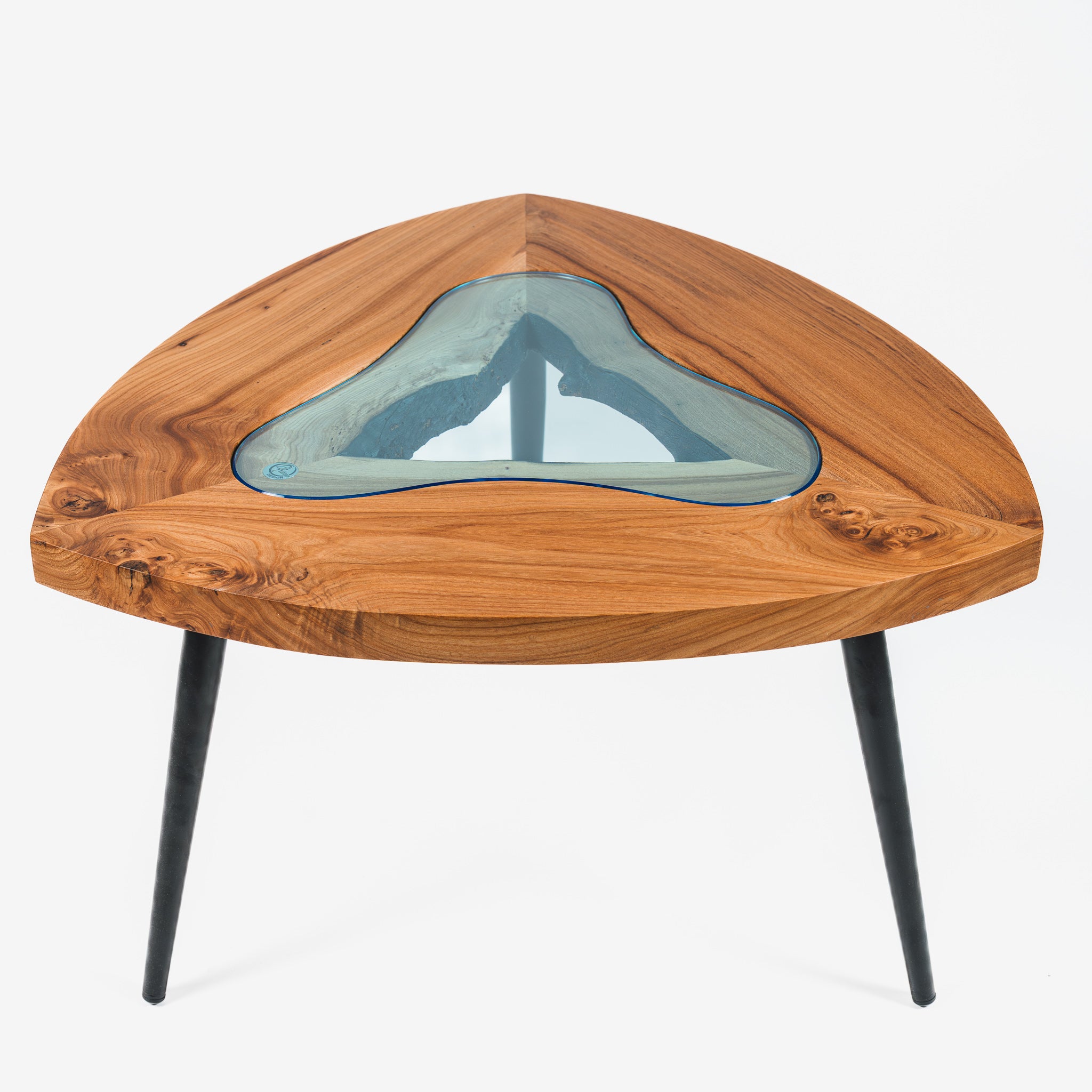 Išskirtinio dizaino kavos staliukas