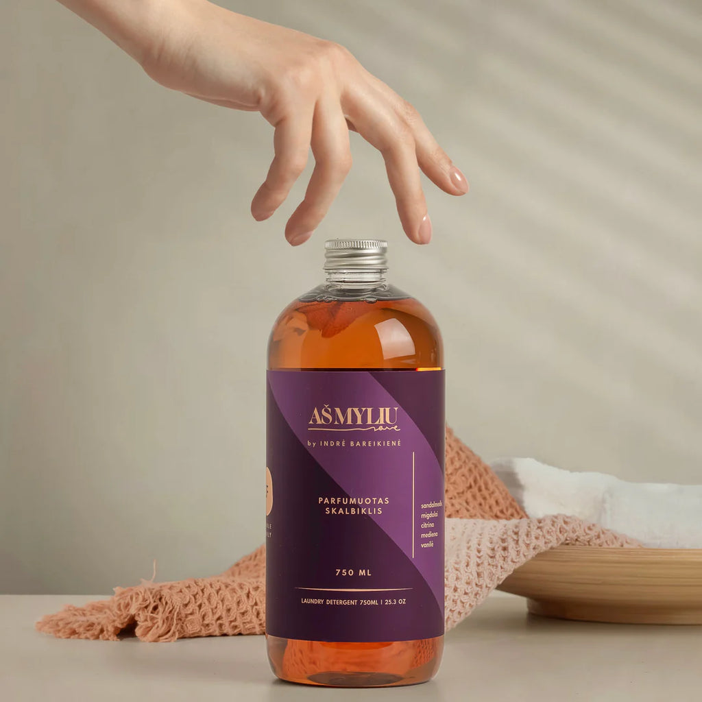 Parfumuotas „AŠ MYLIU SAVE“ skalbiklis