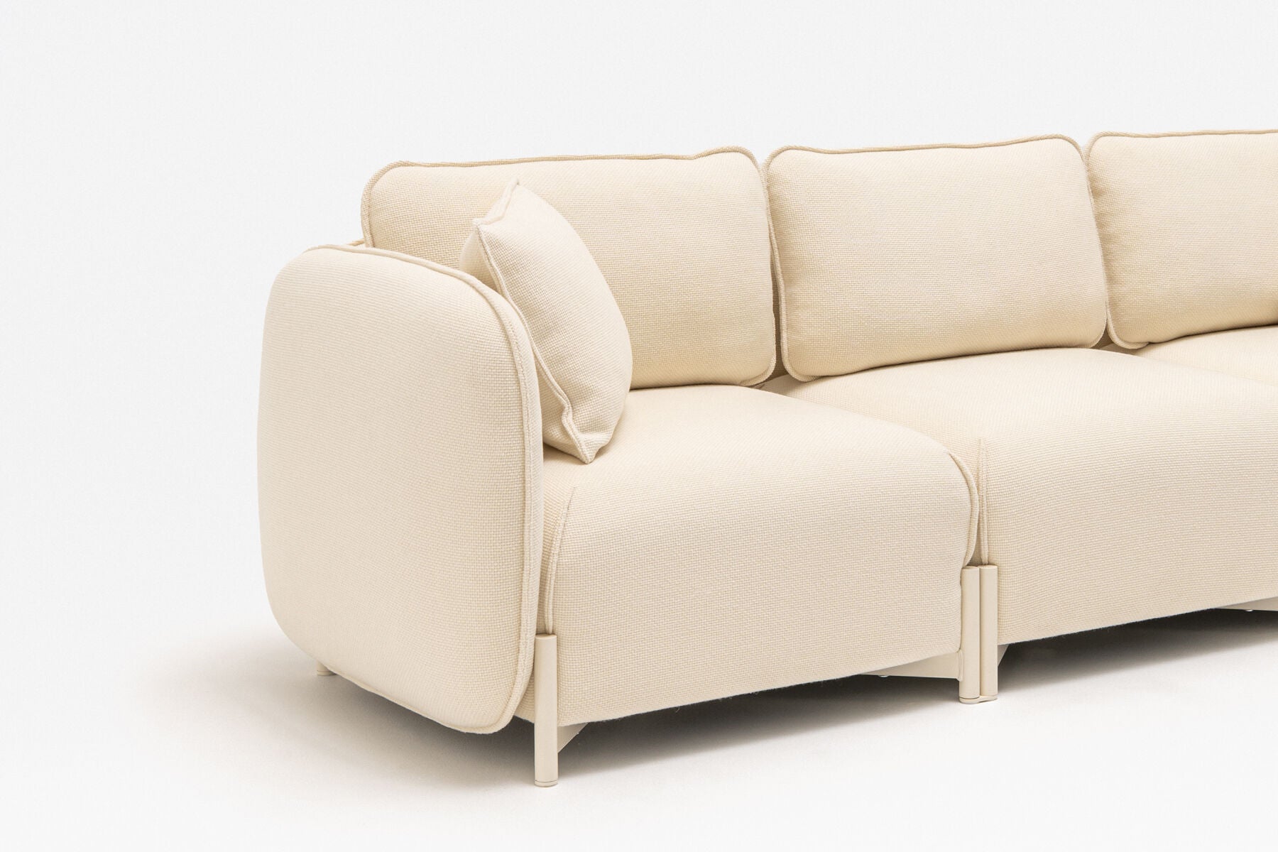 Sofa (Įvairių audinių ir spalvų)