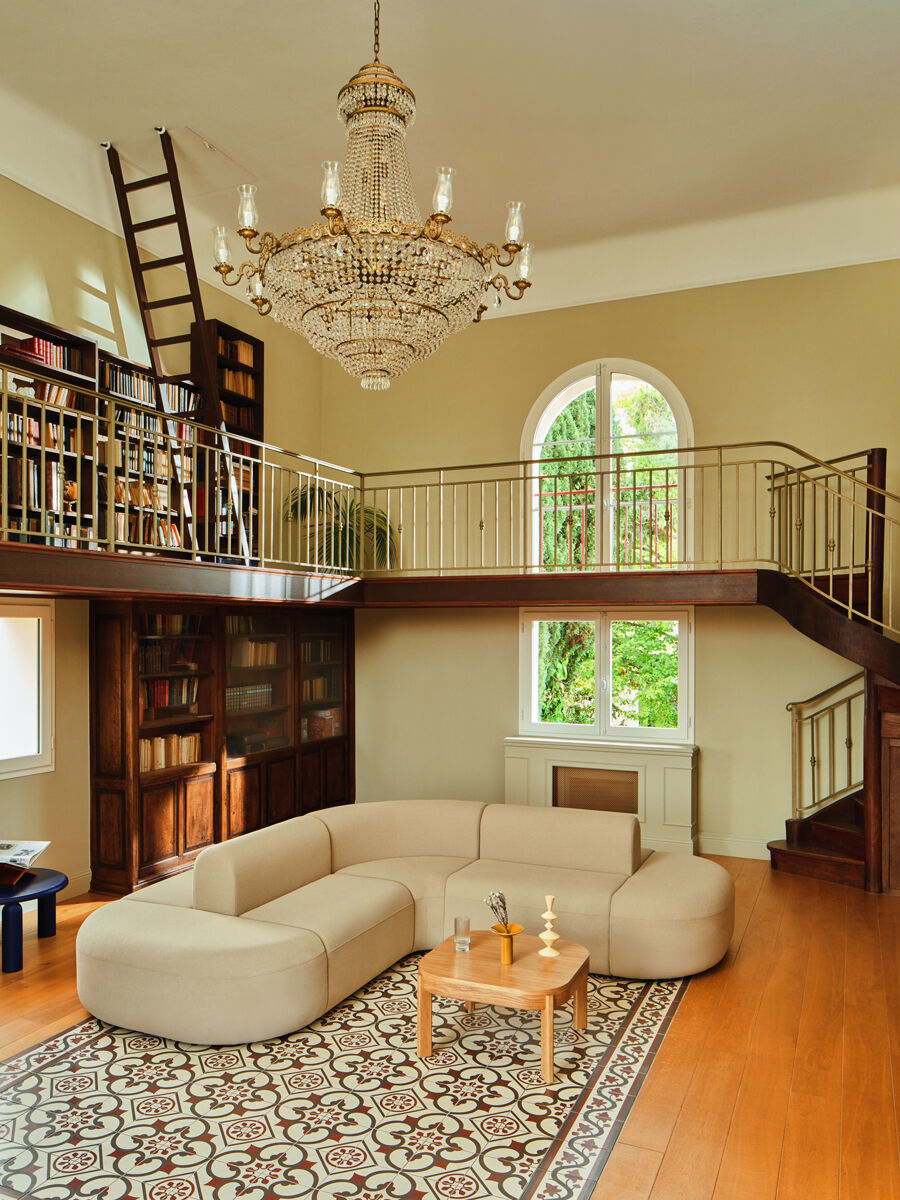 Minimalistinio stiliaus dvipusė sofa (Įvairių spalvų)