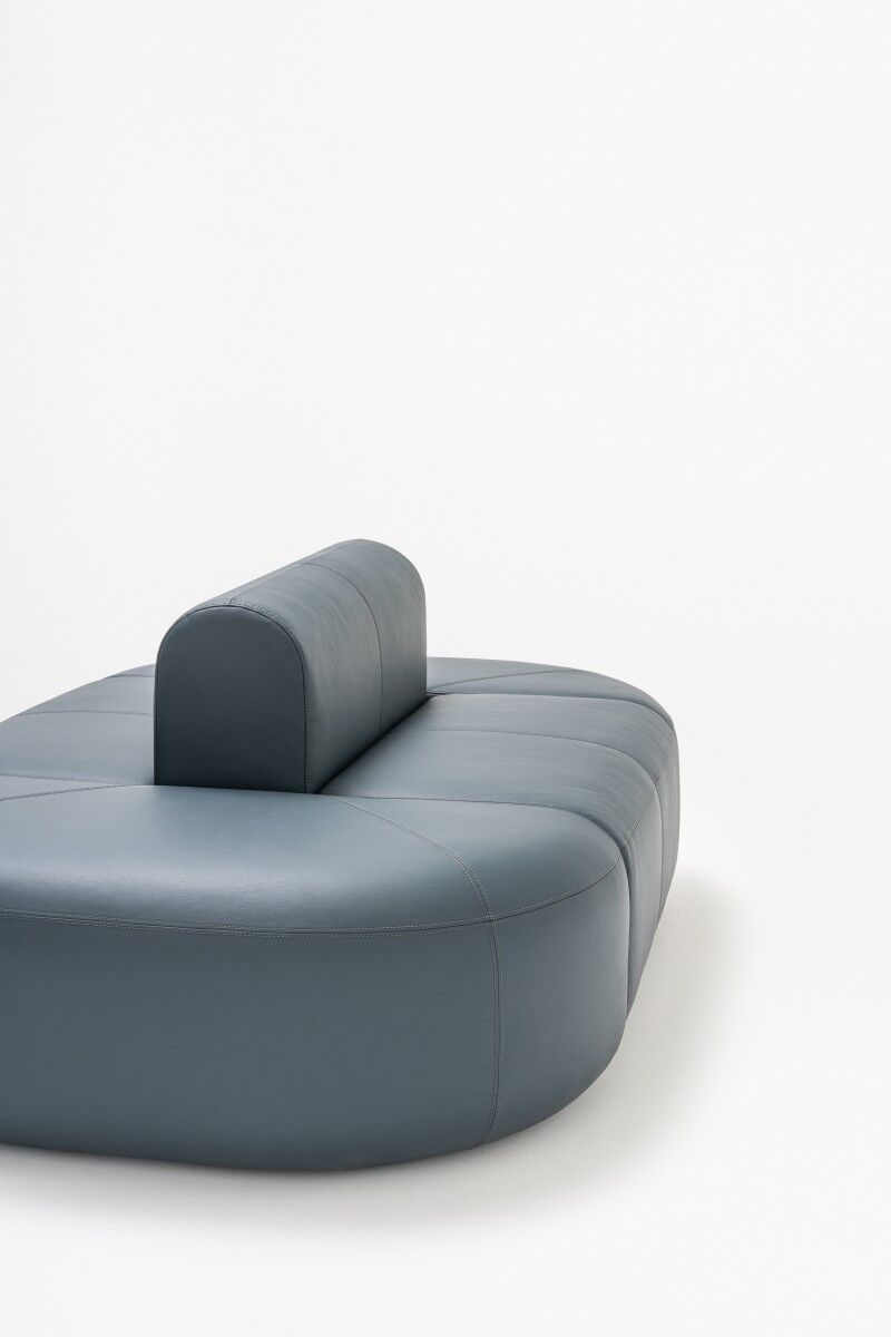 Minimalistinio stiliaus sofa (Įvairių spalvų)