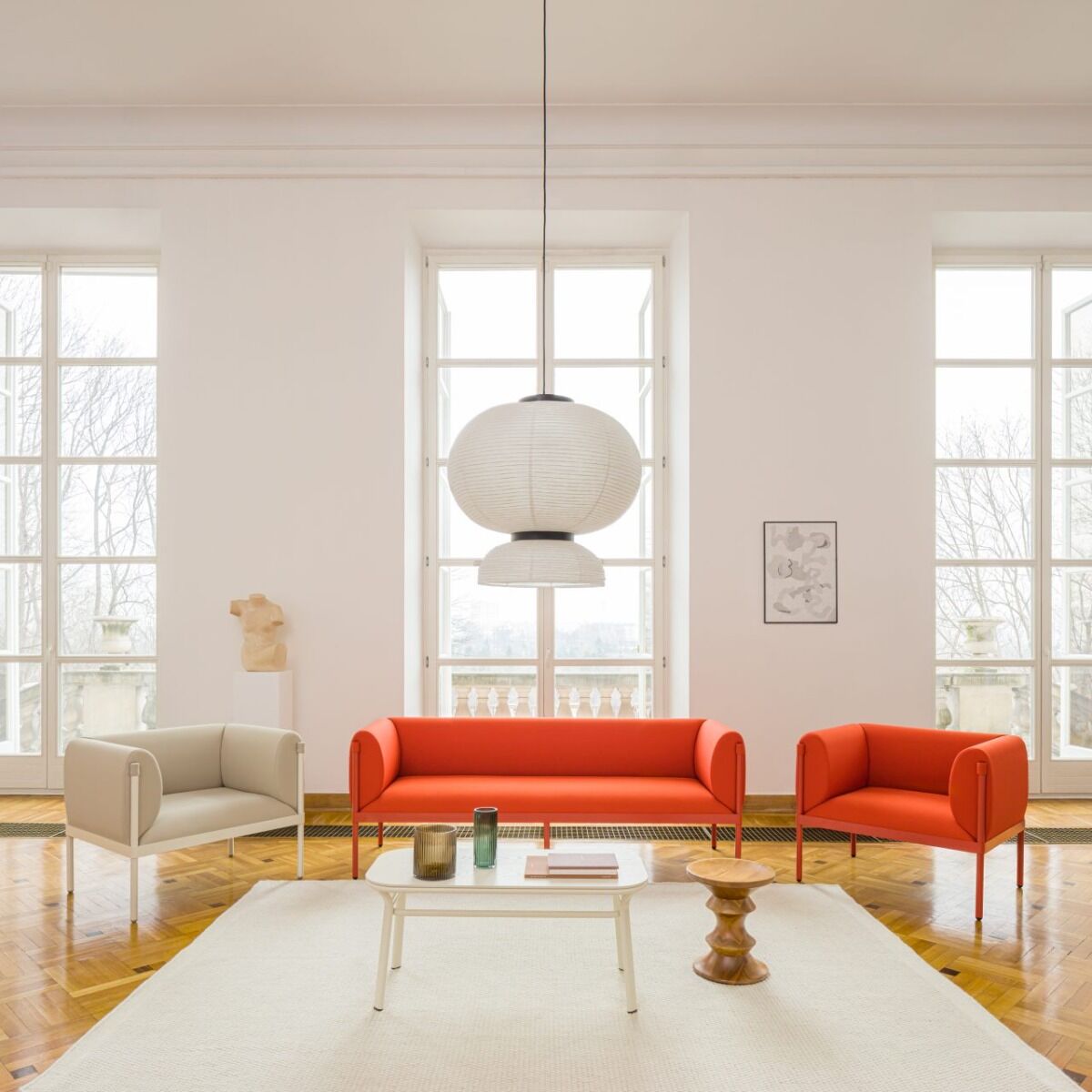 Minimalistinio stiliaus sofa, galimos įvairios spalvos